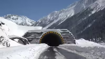 1780992627 zoji la tunnel.jpg