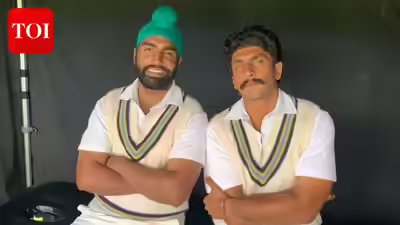 Ammy virk shares pics with ranveer singh from sets of 83 checkout 1.jpg