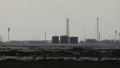 Barzan gas supply facility in ras laffan industrial city.jpg