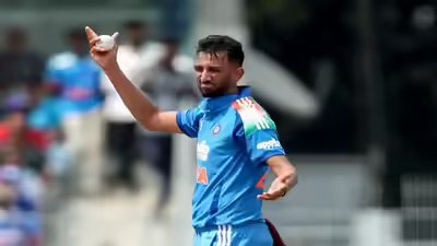 Chennai jun 20 ani india39s prasidh krishna in action during 3rd one day inte.jpg