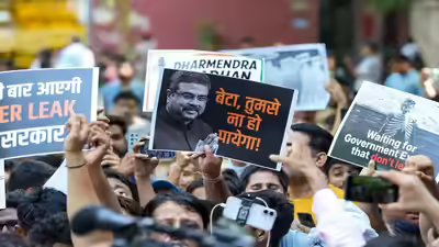Cjp protest supporters at jantar mantar.jpg