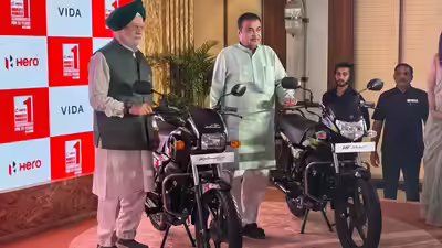 Hero launches splendor hf deluxe flex fuel bikes price changes.jpg