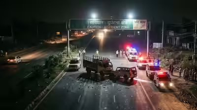 Safest and riskiest times to drive in india revealed report.jpg