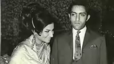 Sharmila tiger 2.jpg