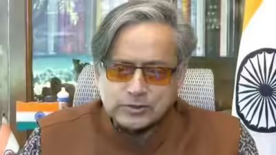 Shashi tharoor praises kashmir.jpg