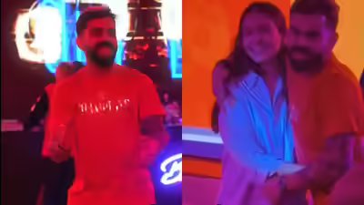 Virat anushka 0106 rcb.jpg
