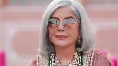Zeenat aman.jpg