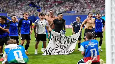 1784327486 argentina england wcup soccer.jpg