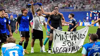 1784338532 argentina england wcup soccer.jpg