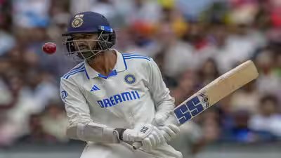 1784662382 india39s washington sundar watches the ball as he bats during play on the third d.jpg