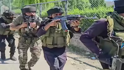Anantnag jun 23 ani indian army jammu and kashmir police and crpf personnel.jpg