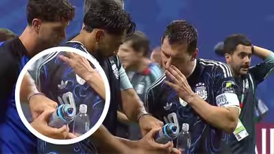Argentina players.jpg