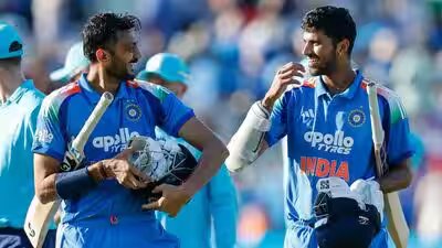 Axar washington india vs england.jpg