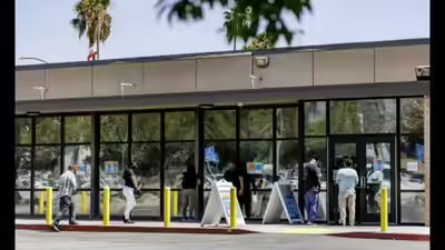California dmv cancels 11000 written tests asks motorists to appear again.jpg