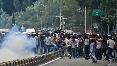 Delhi protest pti image.jpg