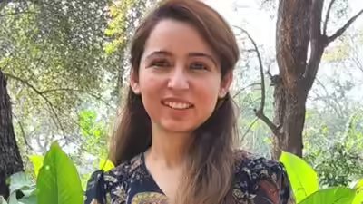 Dr parul ganju.jpg