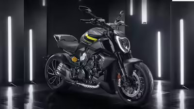 Ducati diavel v4 black roadster launched at rs 2998 lakh heres whats new.jpg