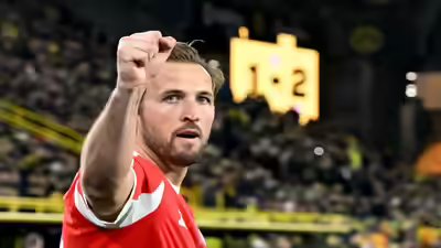 Harry kane out of bayern39s next game with a calf injury in a blow to record chase.jpg