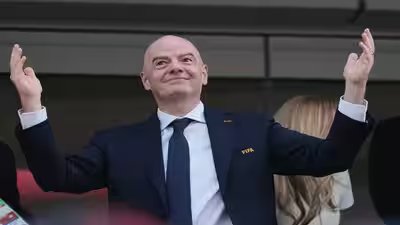 Infantino says fifa will analyze using hydration breaks at future world cups.jpg