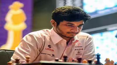 Kolkata indian grandmaster vidit gujrathi during his blitz match against russia.jpg