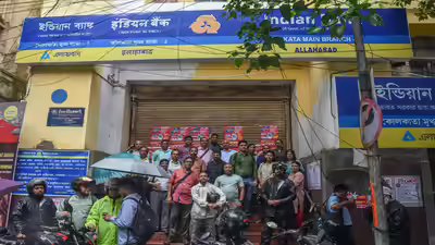 Kolkata jul 09 ani indian bank employees call for a strike as part of a nati.jpg