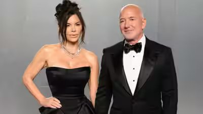 Lauren snchez and jeff bezos.jpg
