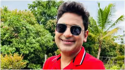 Manoj muntashir.jpg
