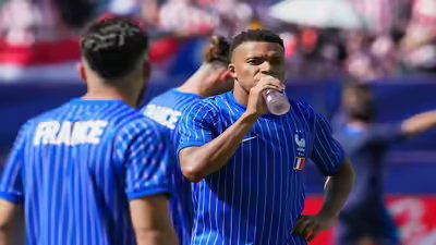 Paraguay france wcup soccer.jpg