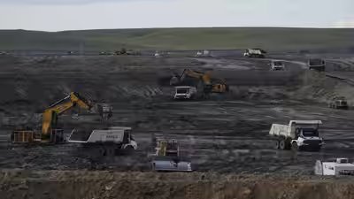 Photos of open pit coal mining in china.jpg