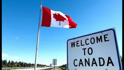 Redditor says a decent job in canada is not enough.jpg
