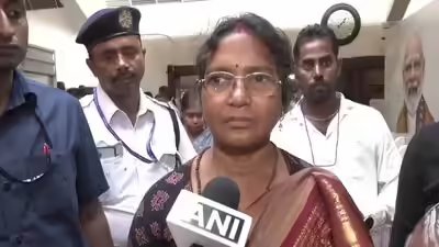 Rg kar victim39s mother mla ratna debnath.jpg