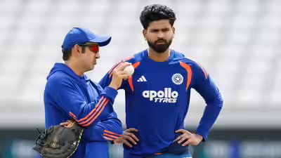 Shreyas iyer amp gautam gambhir photo x.jpg