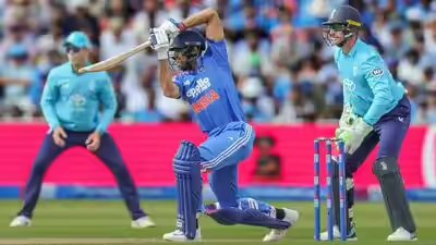 Shubman gill cover drive.jpg