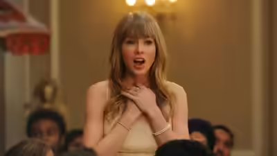 Taylor swift in 39new girl39.jpg