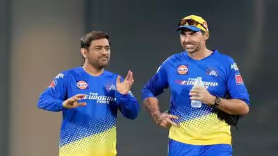 Thiruvananthapuram chennai super kings captain ms dhoni and team coach stephen .jpg