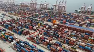 Trump imposes new tariffs on 60 economies.jpg
