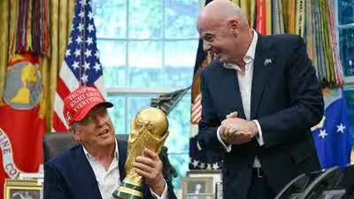 Trump infantino 2207 ap.jpg