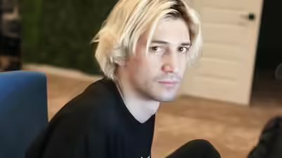 Xqc survives scary lamborghini scare after losing control during live track session.jpg