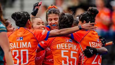 1787093611 team india.jpg
