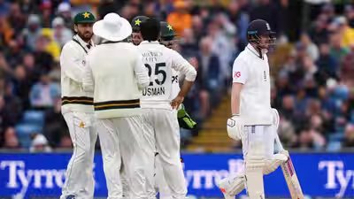1787629073 england pakistan cricket.jpg
