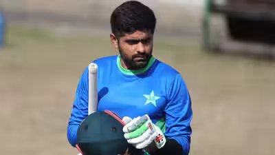 1788101999 babar azam.jpg