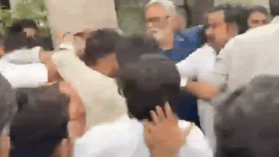 Attack on pappu yadav.jpg