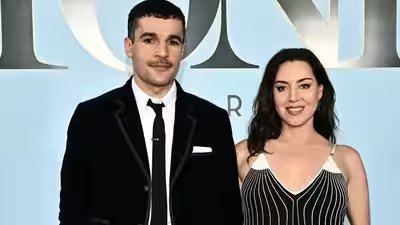 Aubrey plaza christopher ab.jpg