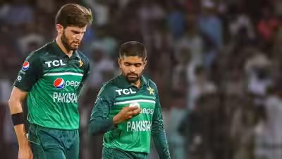 Babar azam and shaheen afridi.jpg