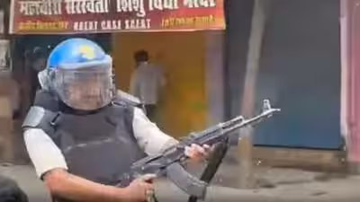 Bihar govt tells sc constable was surrounded by protesters.jpg