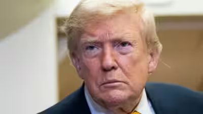 Capital one counters trump on blocking trump accounts.jpg