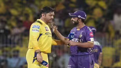 Chennai chennai super kings captain ms dhoni and kolkata knight riders captai.jpg
