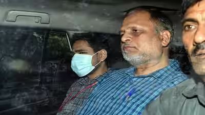 Delhi acb arrests ex minister satyendar jain five others in delhi jal board tender case.jpg