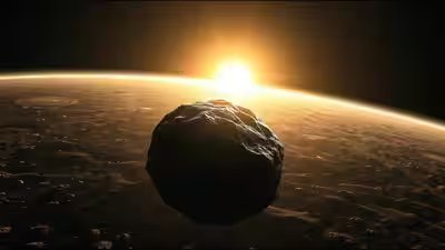 Eeuwes asteroid in sunlight.jpg