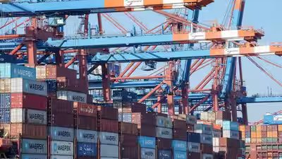 Global container squeeze delays indian exports as transhipment hubs choke.jpg